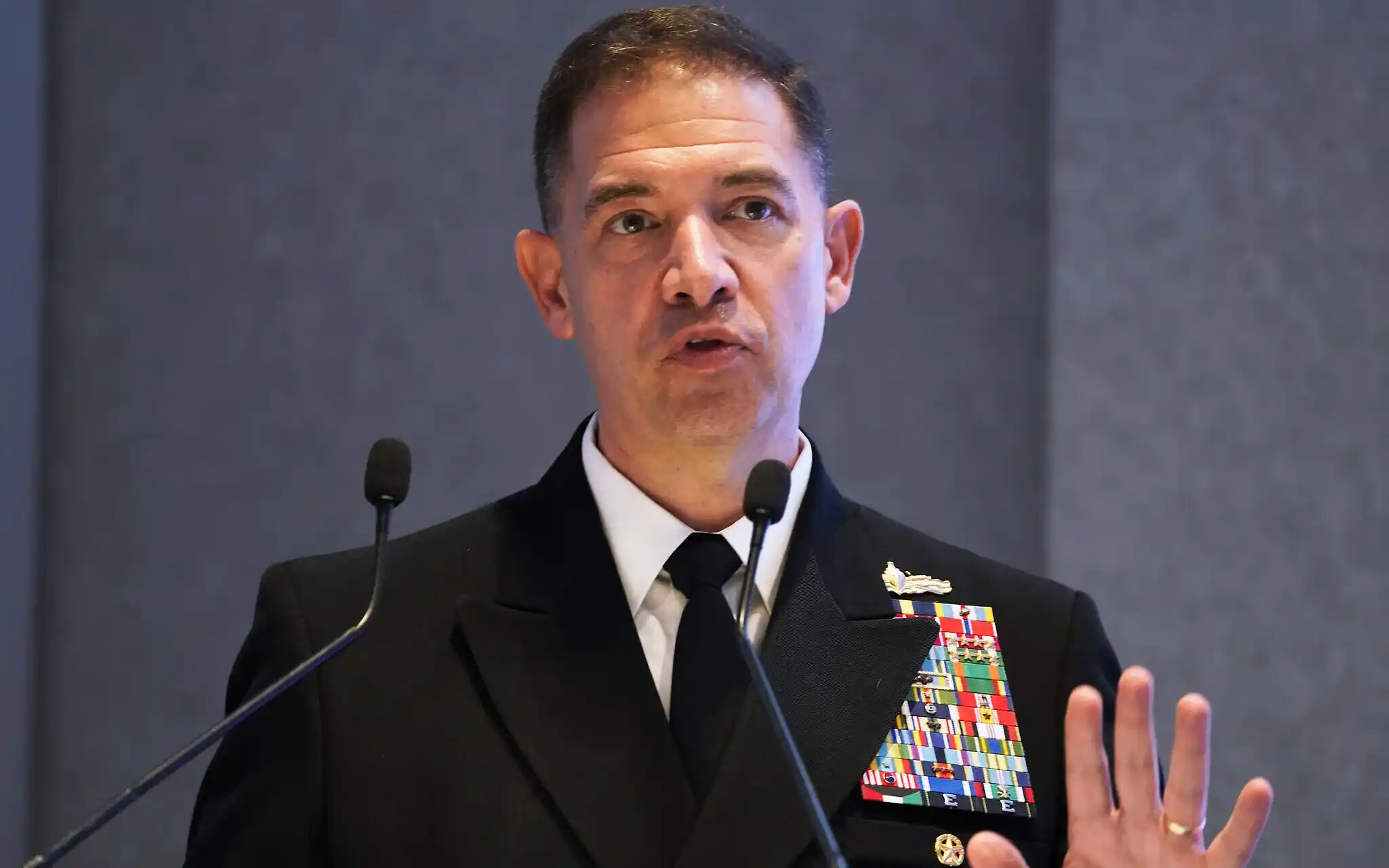 Amiral Brad Cooper