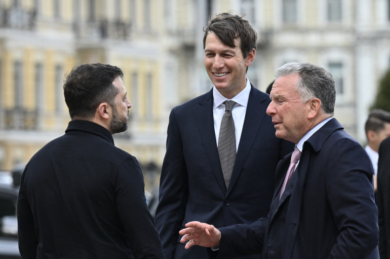 Image d'illustration de la rencontre entre Witkoff, Kushner et l'équipe ukrainienne à New York